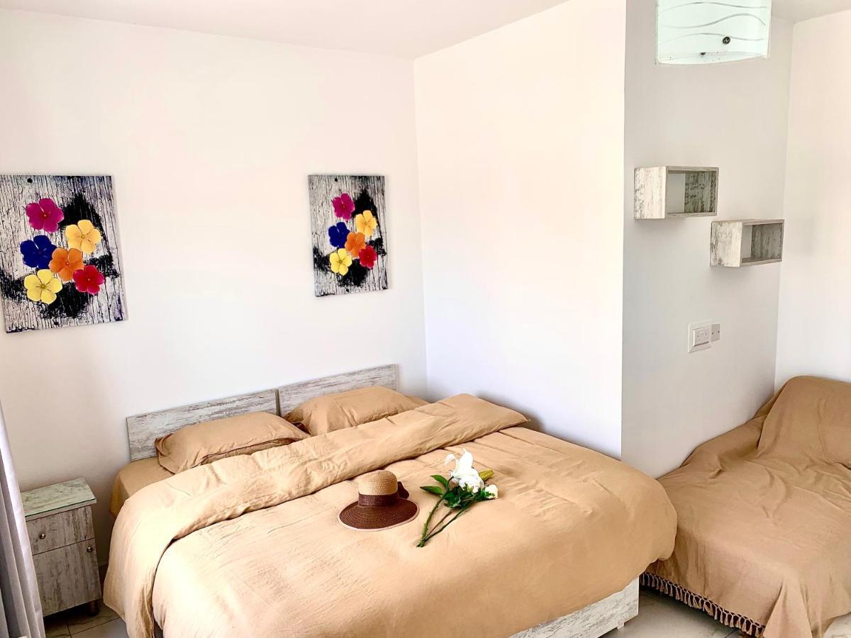 Private Bedroom With Balcony In A Shared Apartment At The Bay Of كْسْليندي المظهر الخارجي الصورة